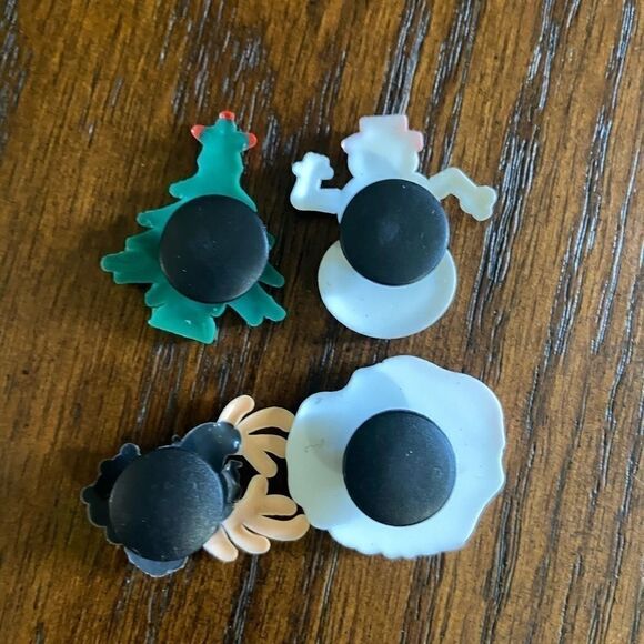 Bundle of 4 Christmas jibbitt charms for crocs - Picture 2 of 2